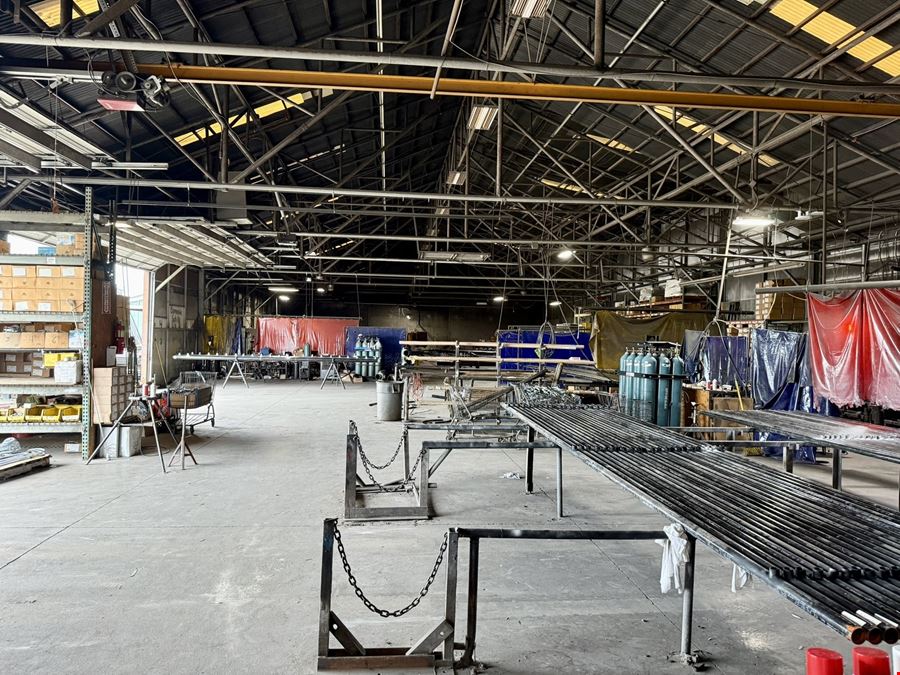 ±15,187 SF Fabrication Office/Warehouse with Fenced Storage
