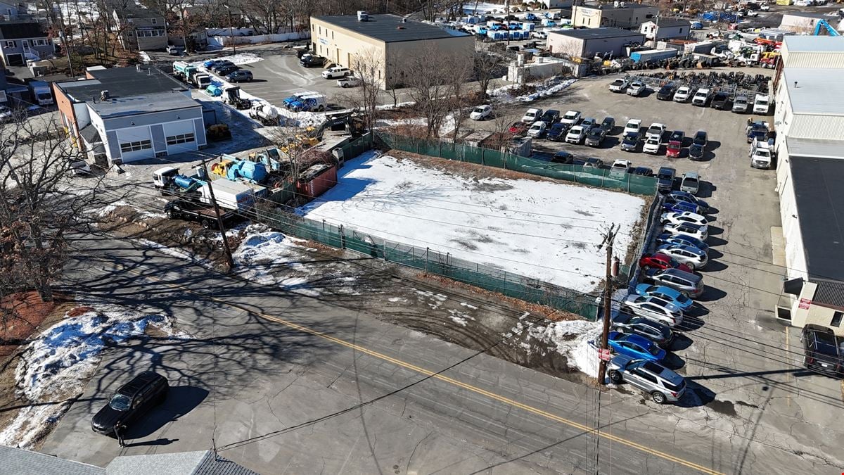 Merrimac Street Outdoor Storage