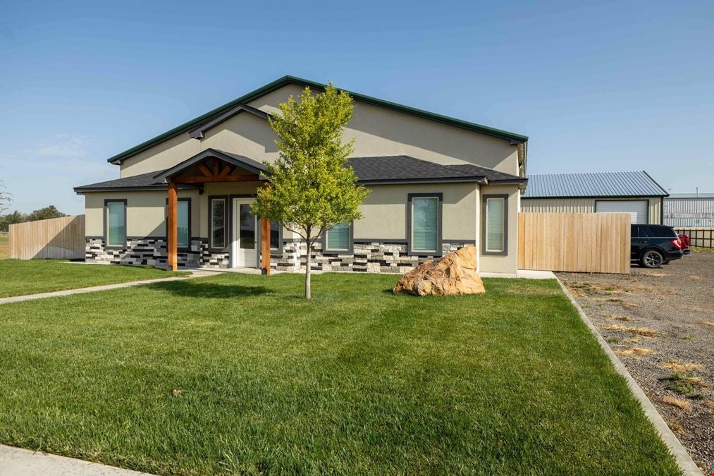 2 Barndo Dr