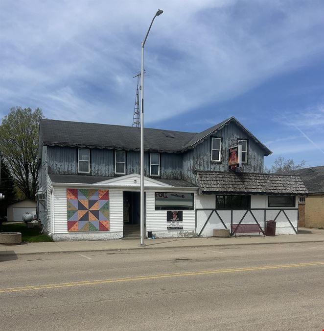 1219 Main St