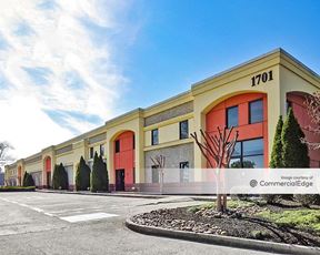 1701 Louisville Drive