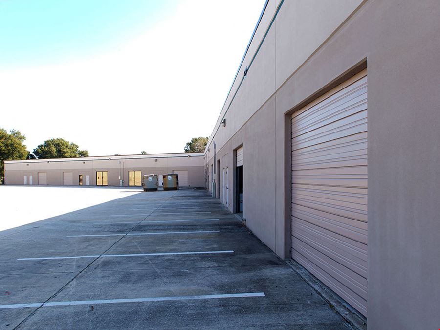 Lakepointe Business Park - 6