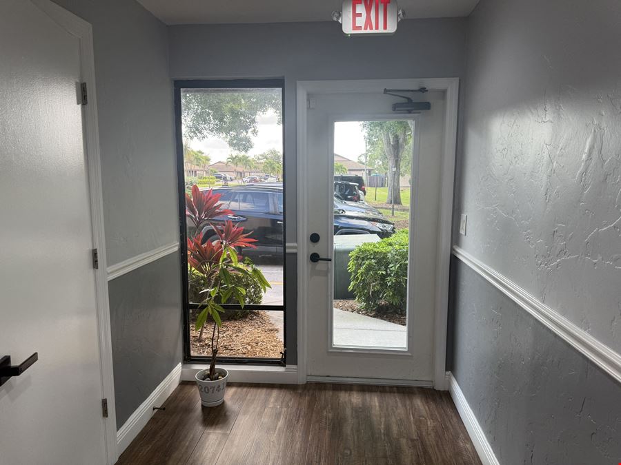 12734 Kenwood Lane Unit 81-84