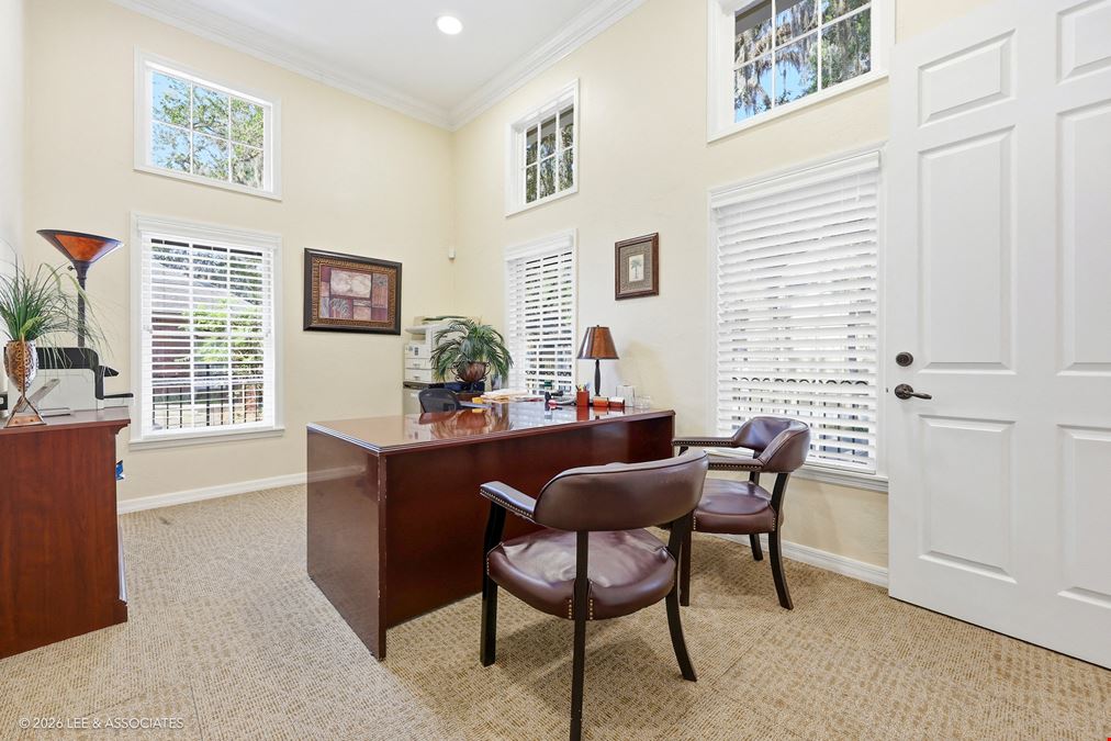 5215 SW 91st Ter - Haile Village Executive Office Suite