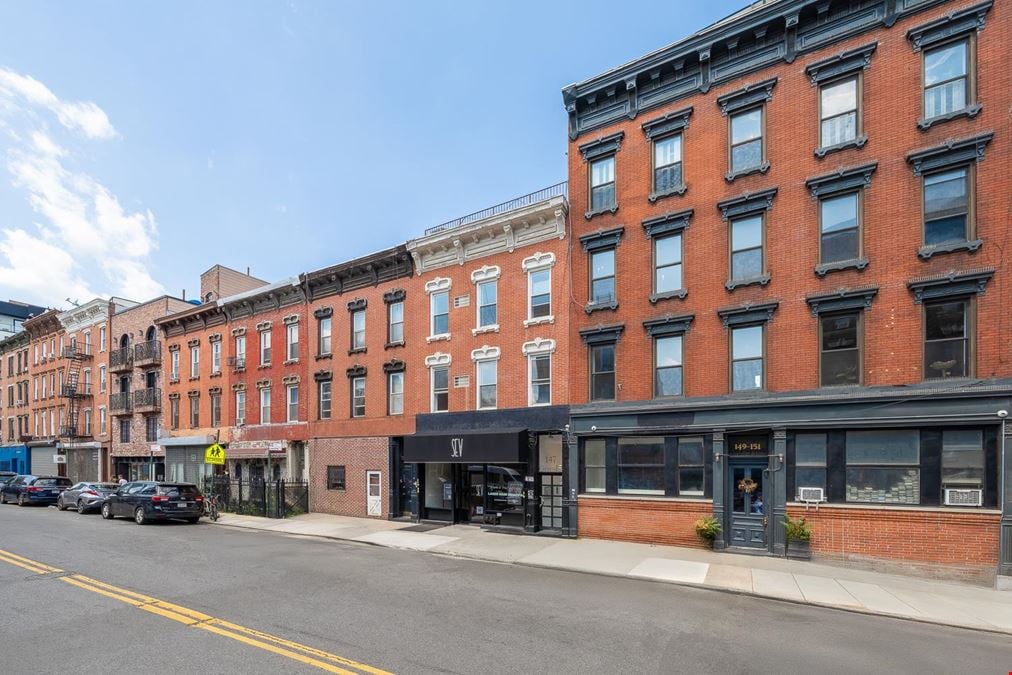 147 Grand St
