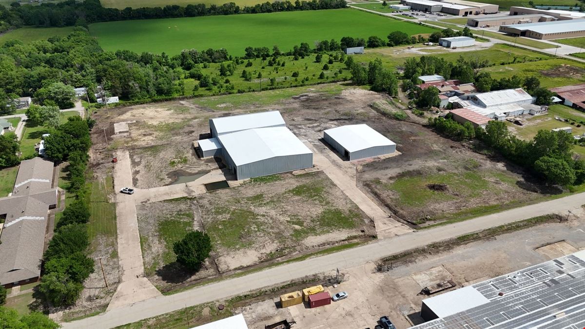 1100 E 14th St. - Industrial