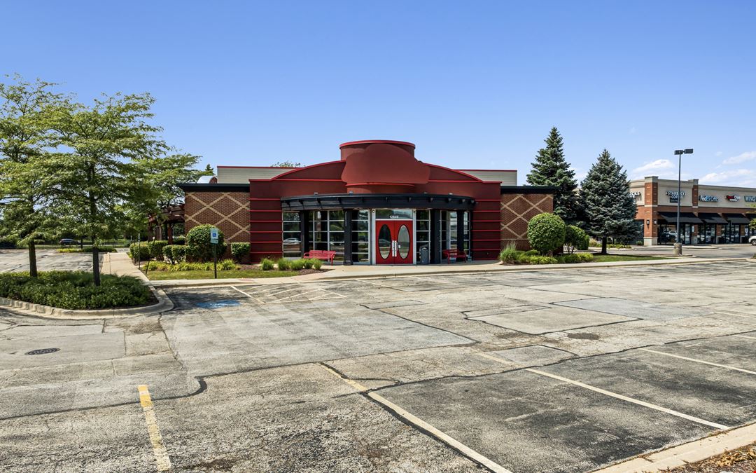 Vacant Red Robin