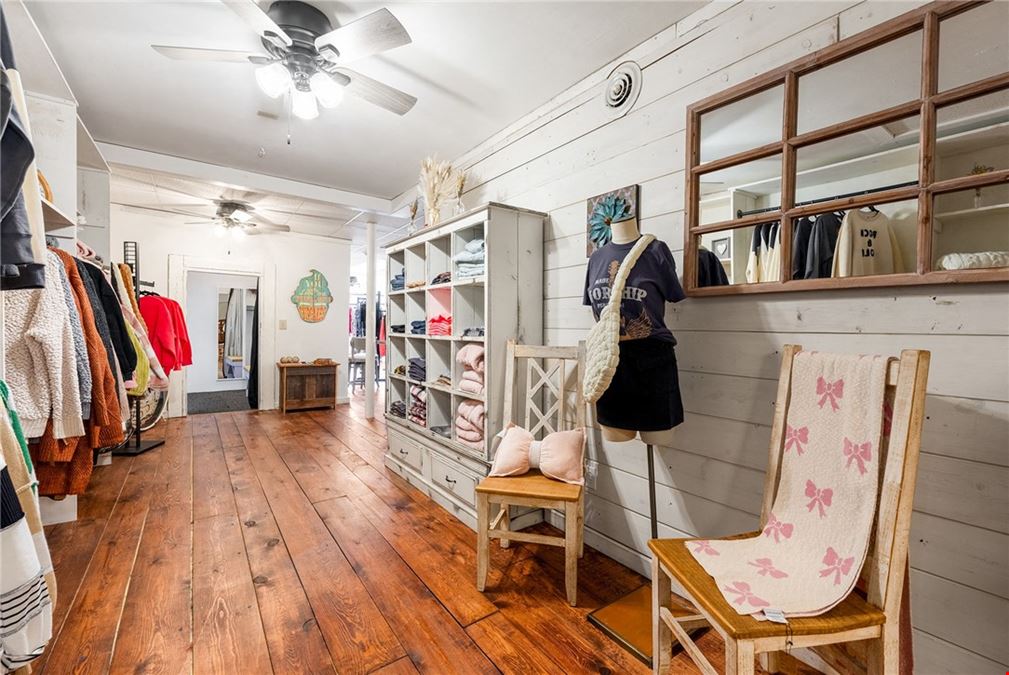 339 N Main St
