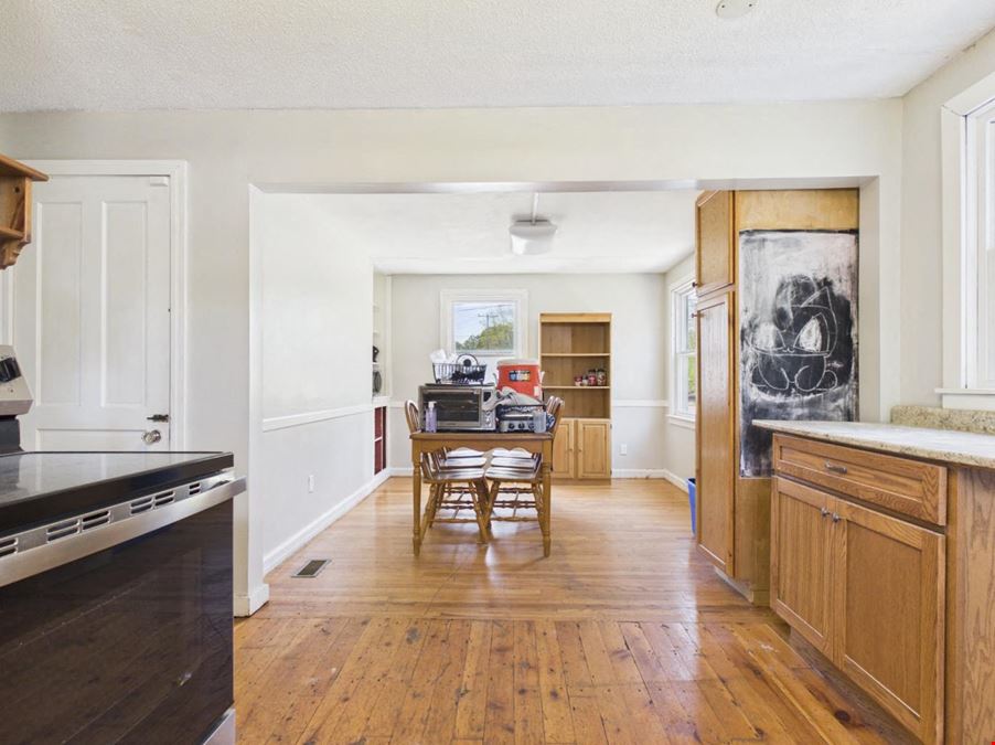 5 Barber St