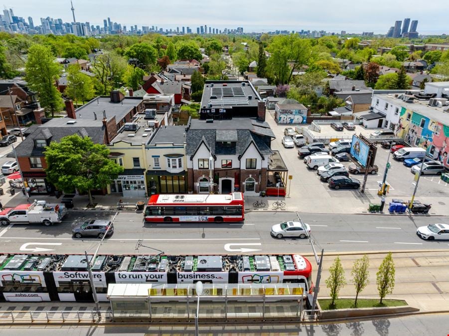 781 St. Clair Avenue West