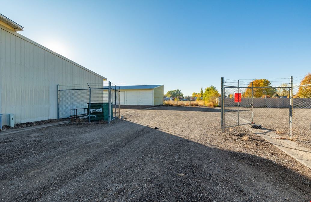 Income Producing Small-Bay Industrial With Storage Units & Secured Yard