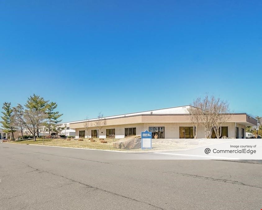 Sterling Park Business Center - 405 Glenn Drive