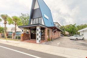 Brickyard Lounge