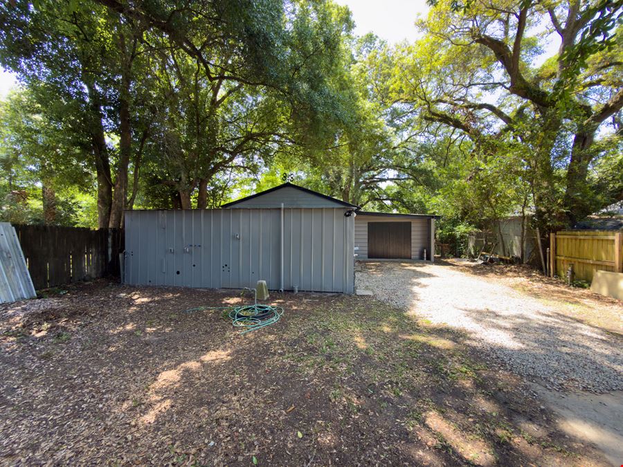 HC/LI Zoned Warehouse Near Downtown Pensacola