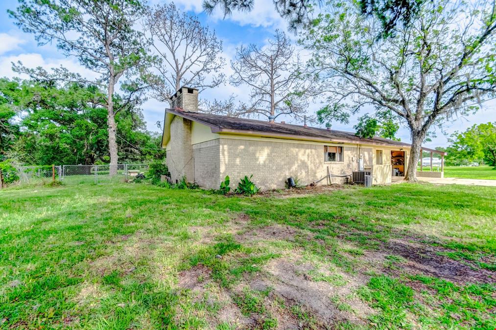 34823 FM 1301, West Columbia
