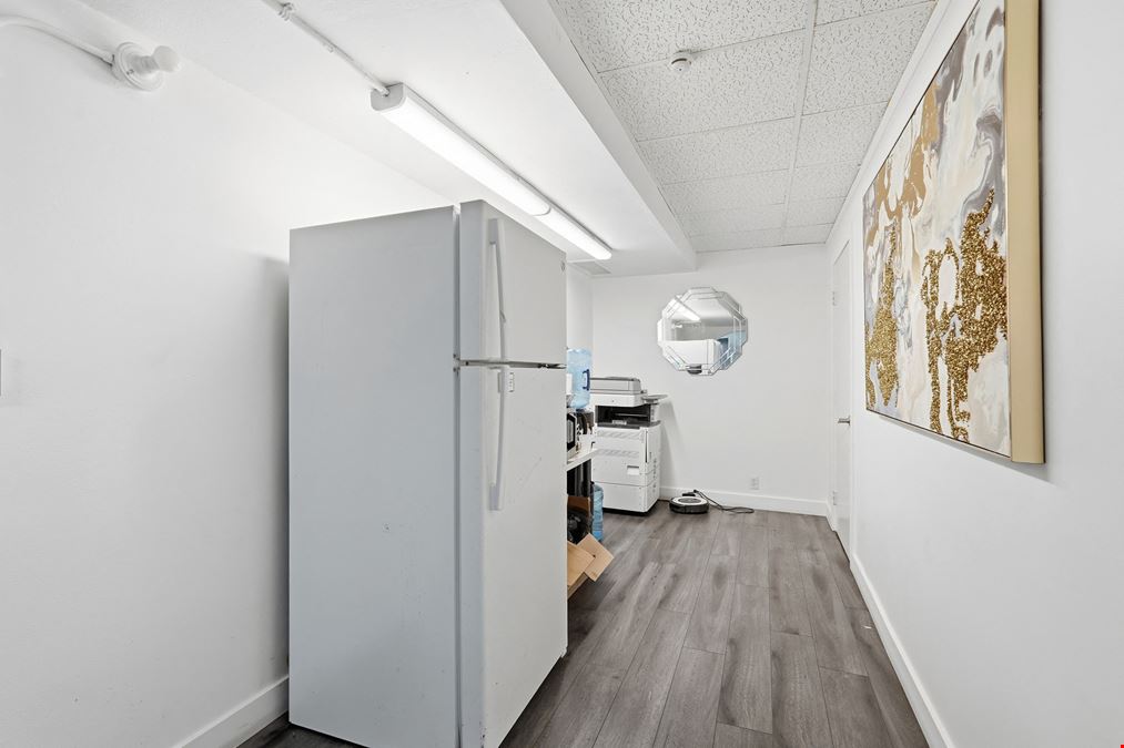 14015 Van Ness Ave