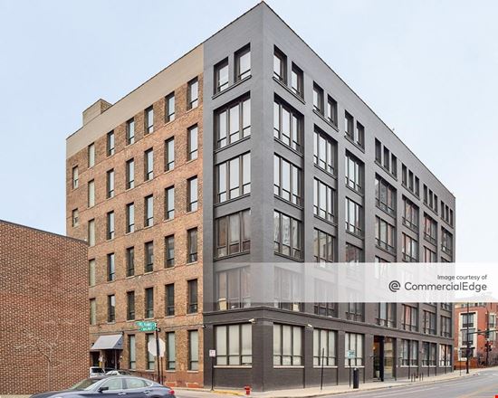 Preview of Office space for Rent at 224 North Desplaines Street