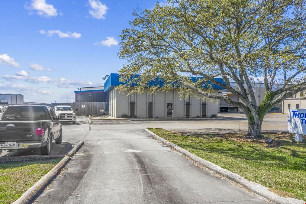 Off / Whs Acadiana Regional Airport