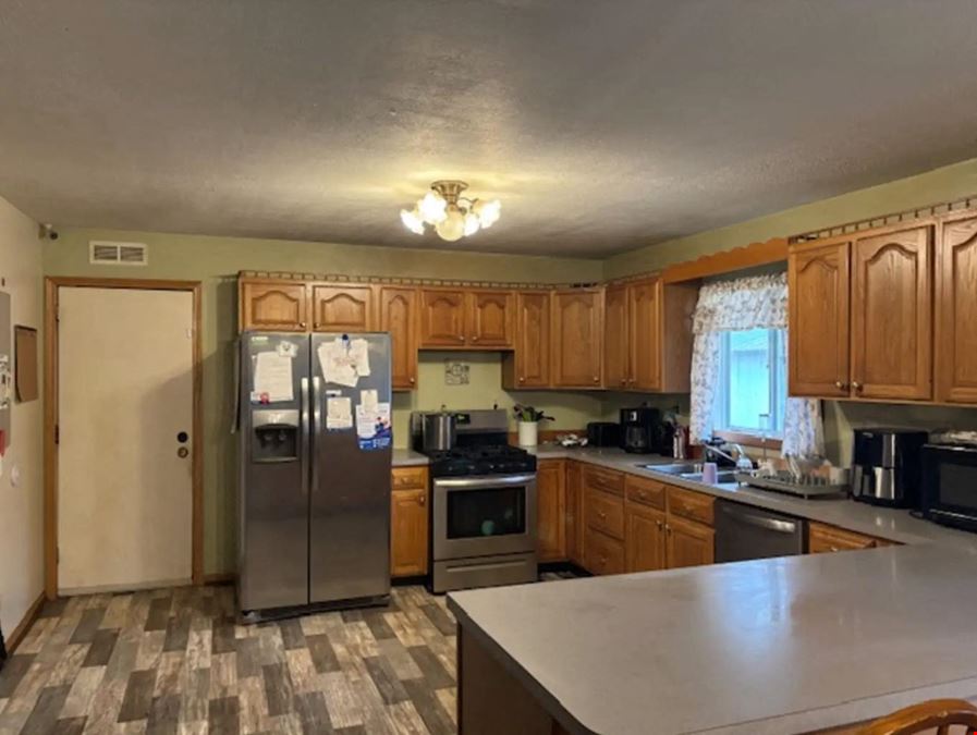Adult Foster Care Country Setting - Grand Ledge MI
