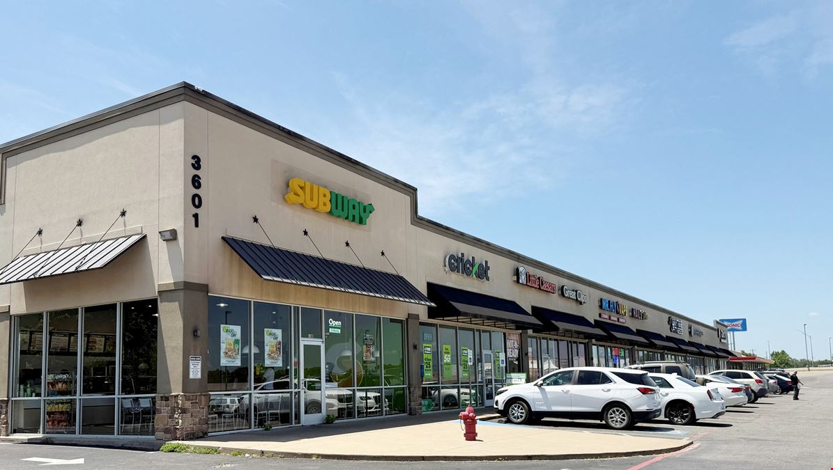 Cross Creek Shopping Center