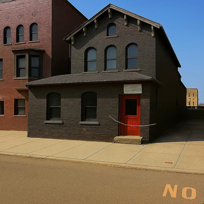 492 Pearl St - 4,088+/- SF RETAIL SPACE