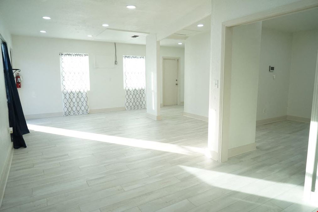 PRIME RETAIL SPACE FOR LEASE