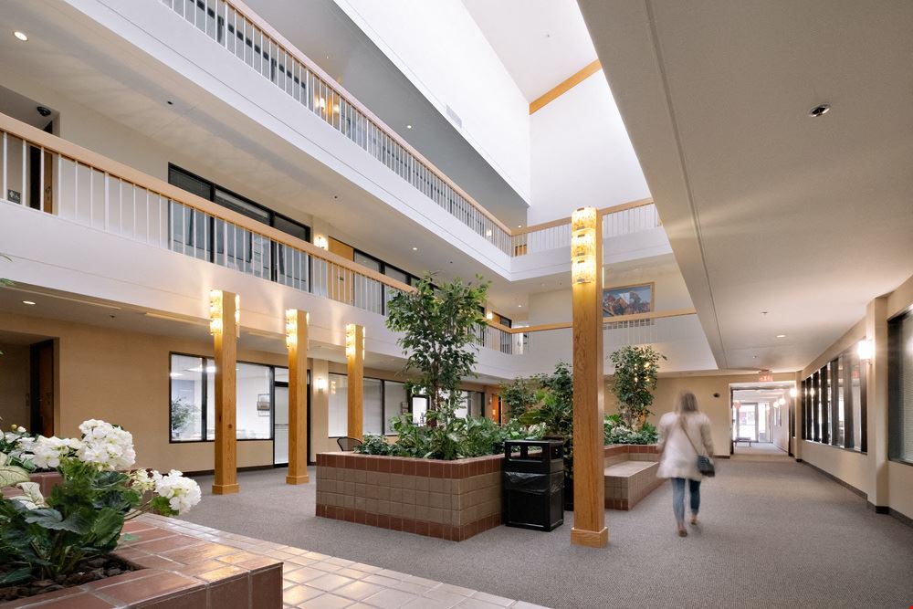 Atrium at Coulter Ridge- 6900 I-40 West