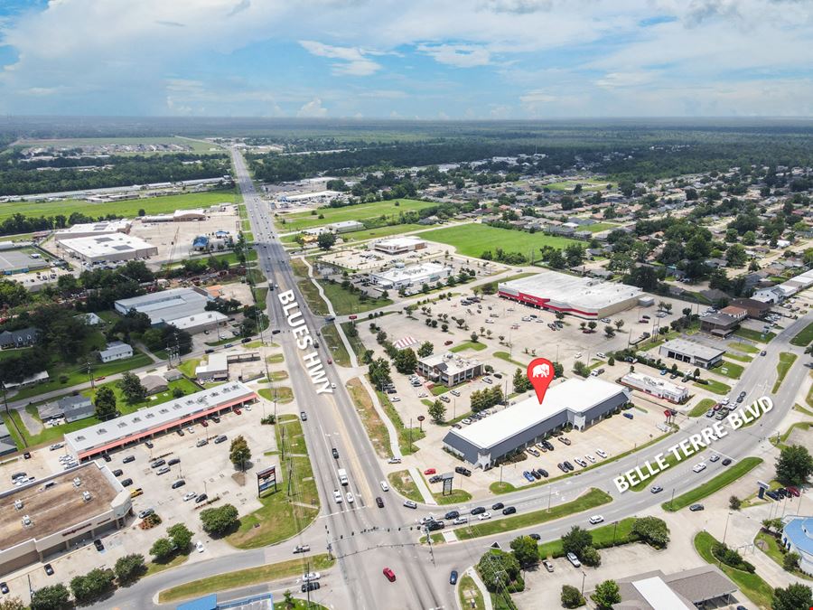 High Traffic Retail Spaces at Airline & Belle Terre Blvd