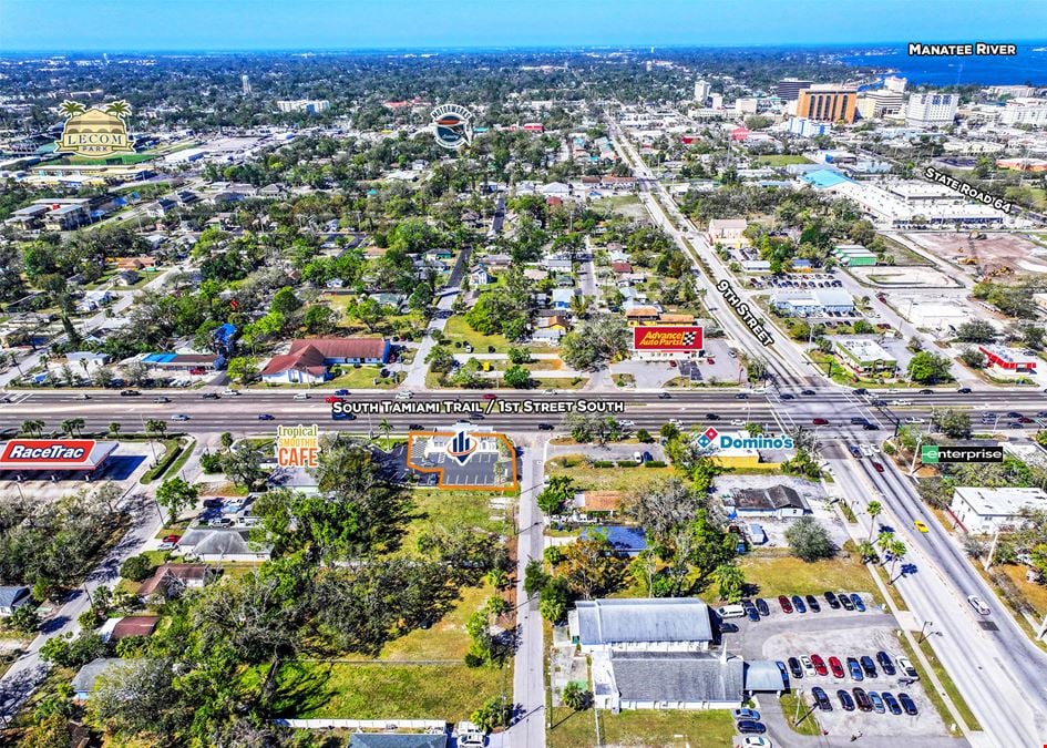 High Visibility Retail / Office Building on U.S. 41 / Tamiami Trail