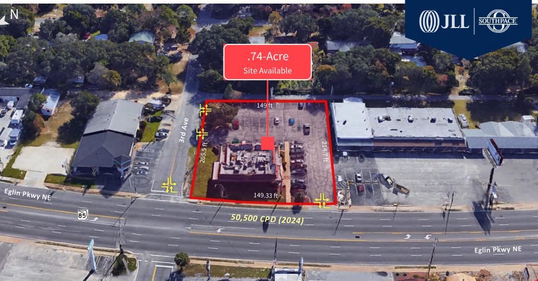 Former Denny's Available for Lease