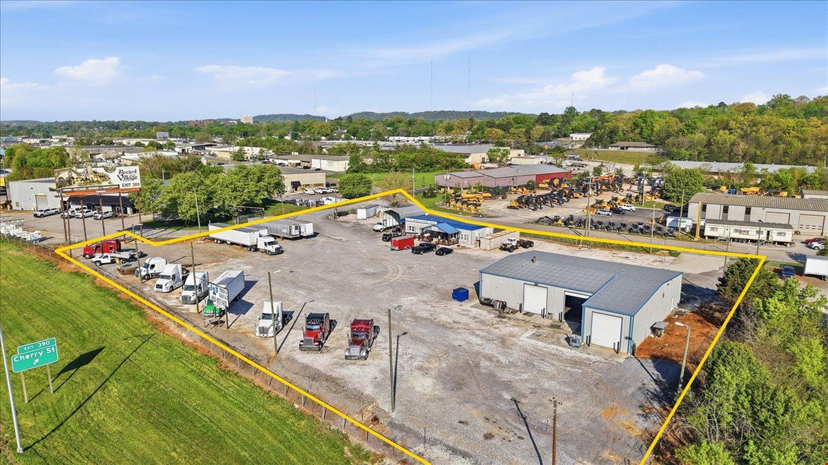 2816 John Deere Dr