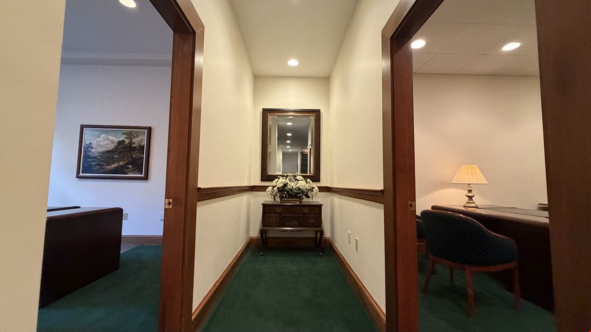 400 Commonwealth Ave #104C