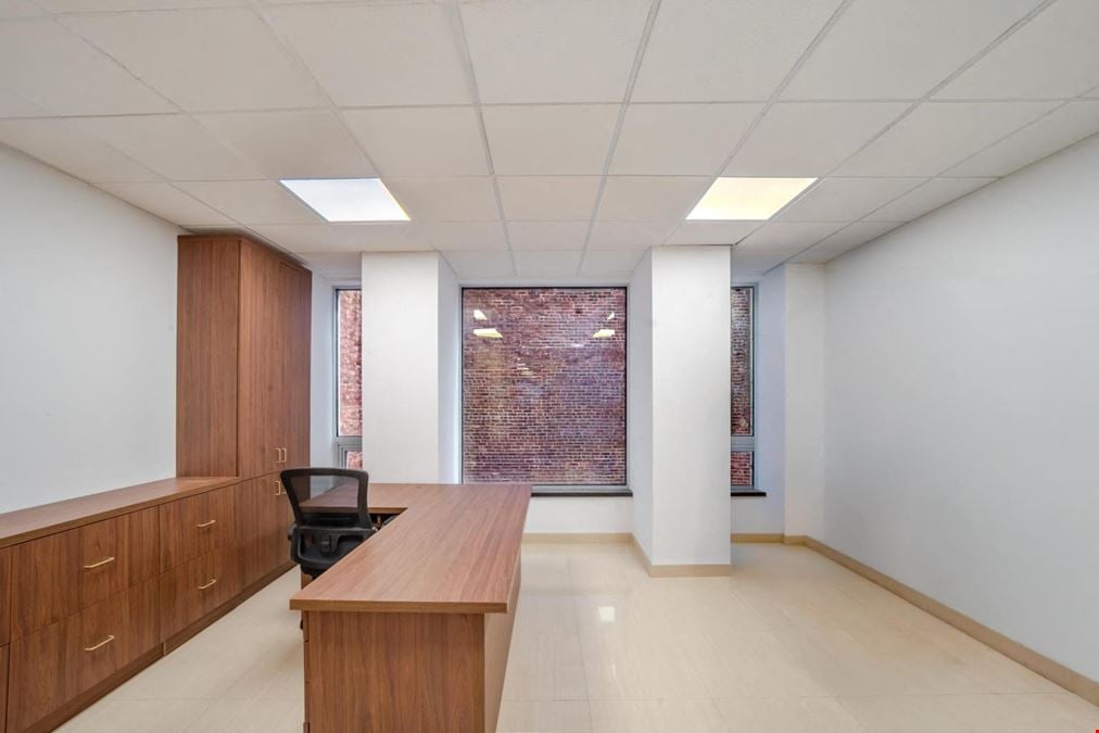 304 Fifth Ave, NY NY 10001