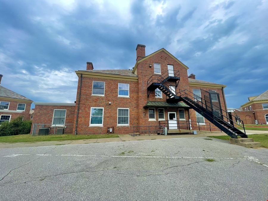 East Cottage at Gillis Campus | Flexible Program Space