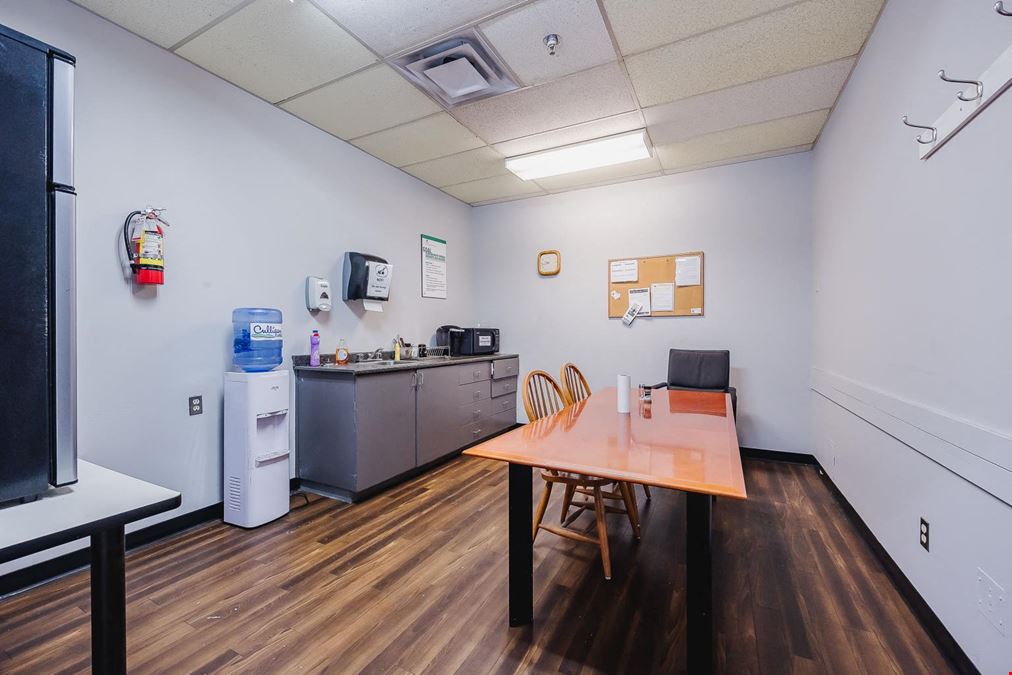 Unit 100 - 7530 Hopcott Road