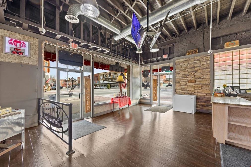 101 W Main St
