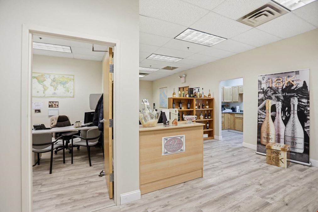 Exceptional Industrial Flex Condominium Unit for Lease in Lawrence, MA