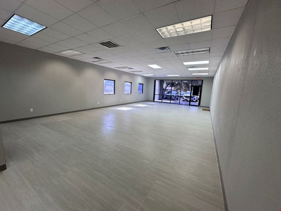 Monaco Plaza- 602 N McColl Rd
