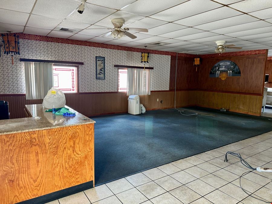 +/- 5,400 SF 2nd Generation Freestanding Restaurant