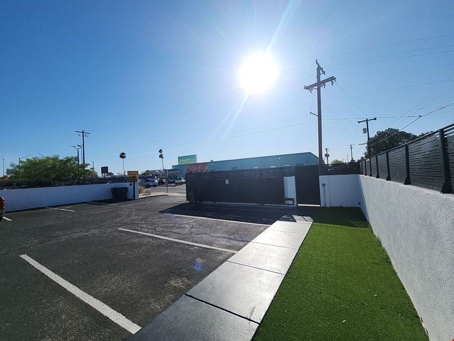 1140 N Rosemont Blvd