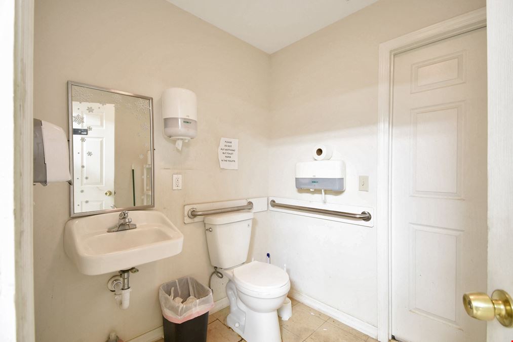 Dobbs Road Flex Warehouse Condo