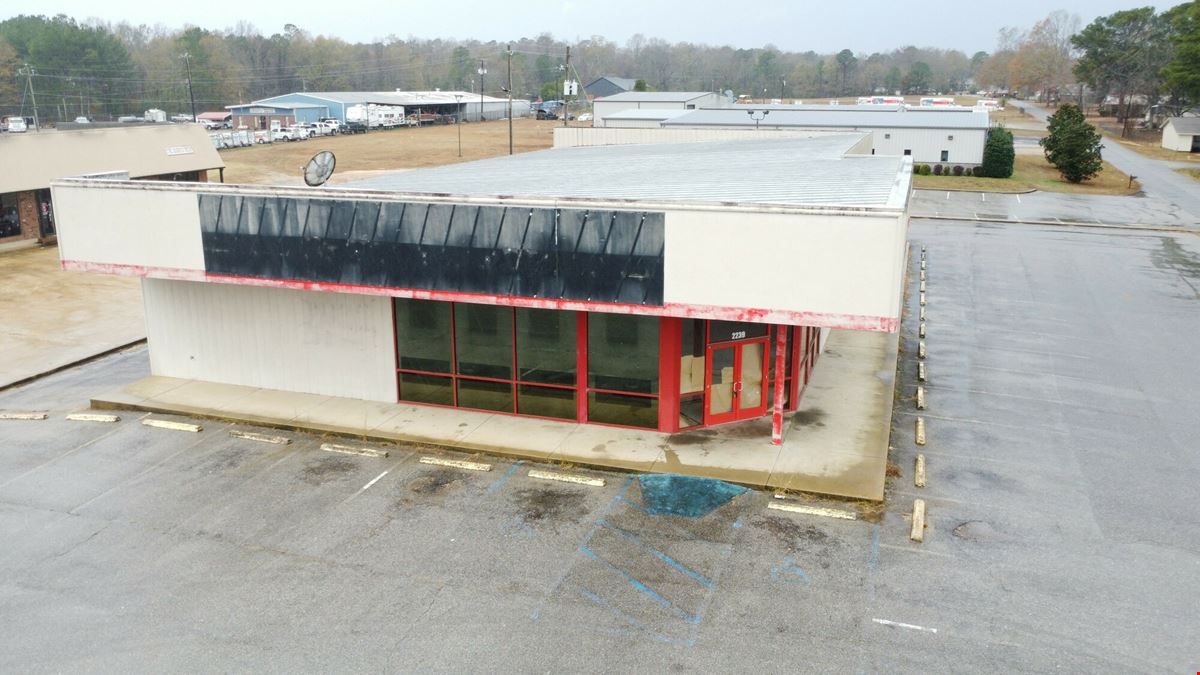 Former Advance Auto Parts Available