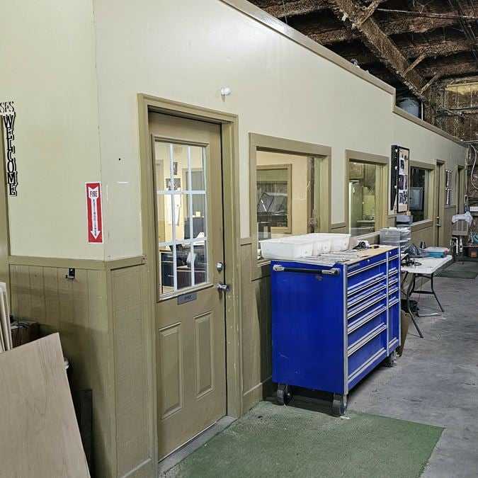 Warehouse/Manufacturing Facility:  300 Plant Street Dothan, Alabama 36303
