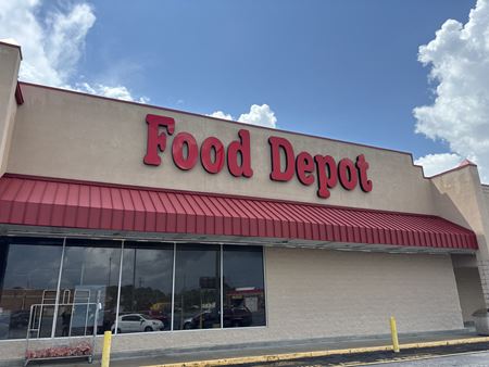 Preview of commercial space at 664 W Bankhead Hwy