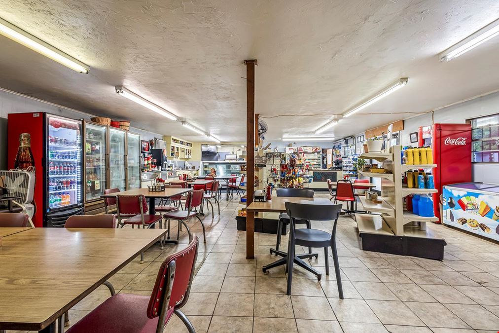 Convenience Store in Naples, TX for Sale