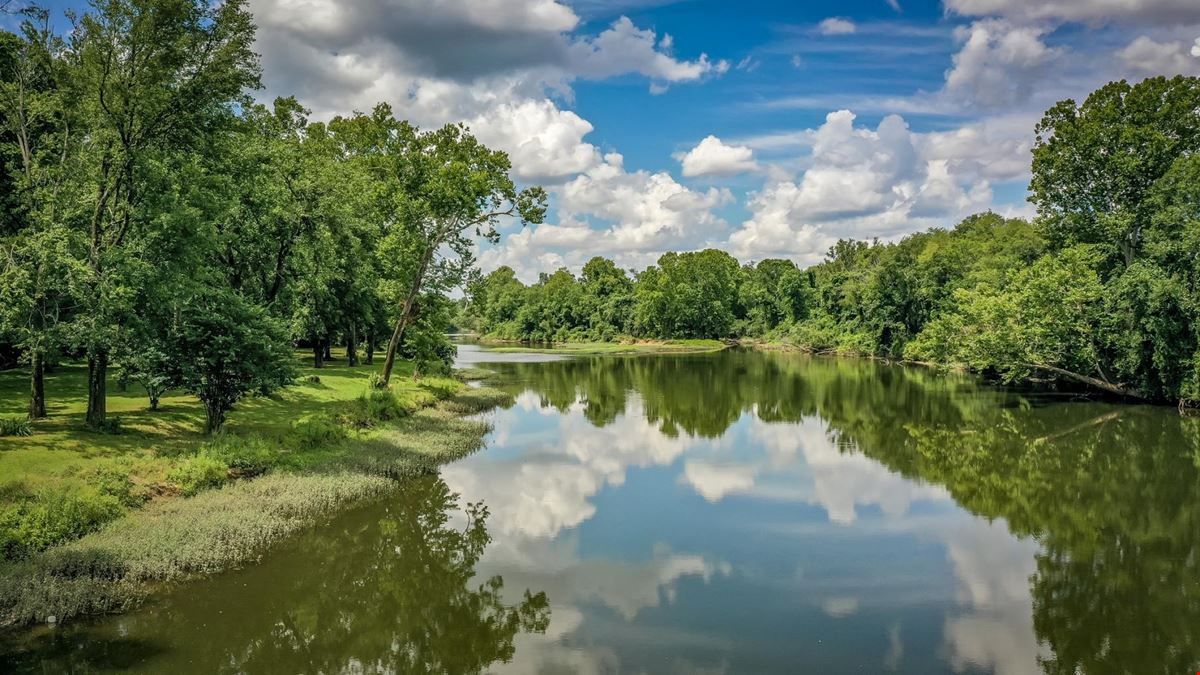 Ouachita River Private Hunting & Fishing Retreat