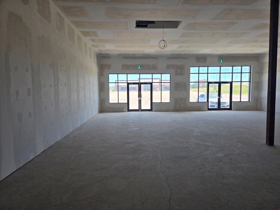 Retail Spaces in Midway Centre