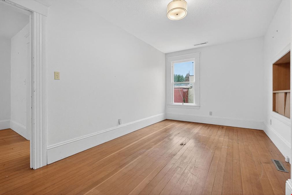 317 NE Sacramento St, Portland, OR 97212