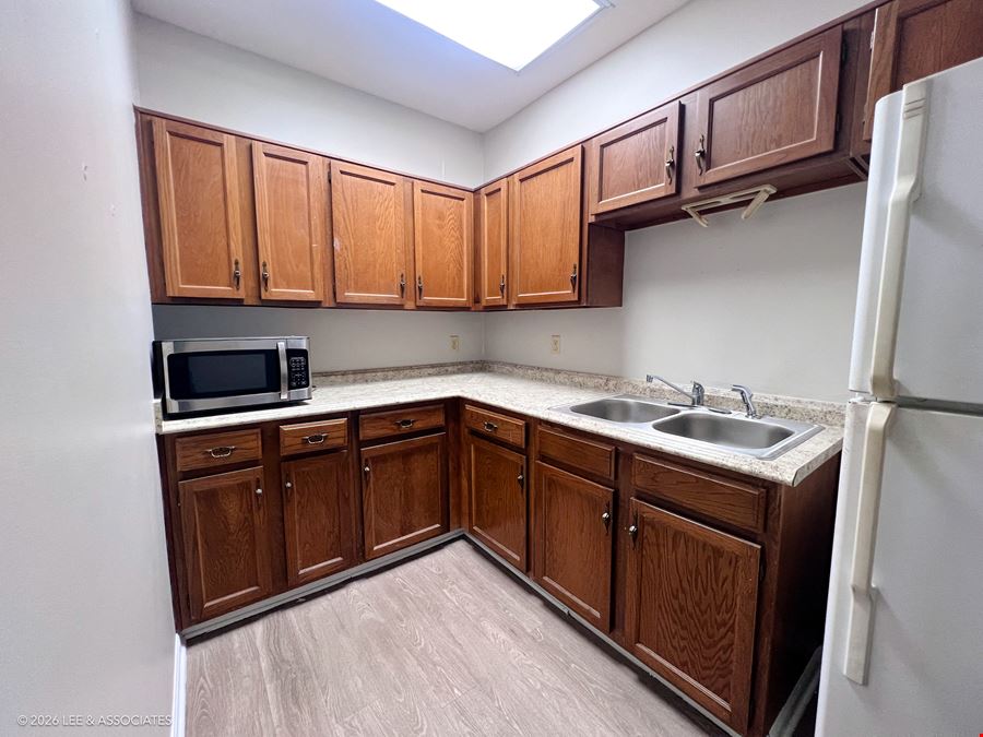 4432 NW 23rd Avenue, Suites 7 & 9