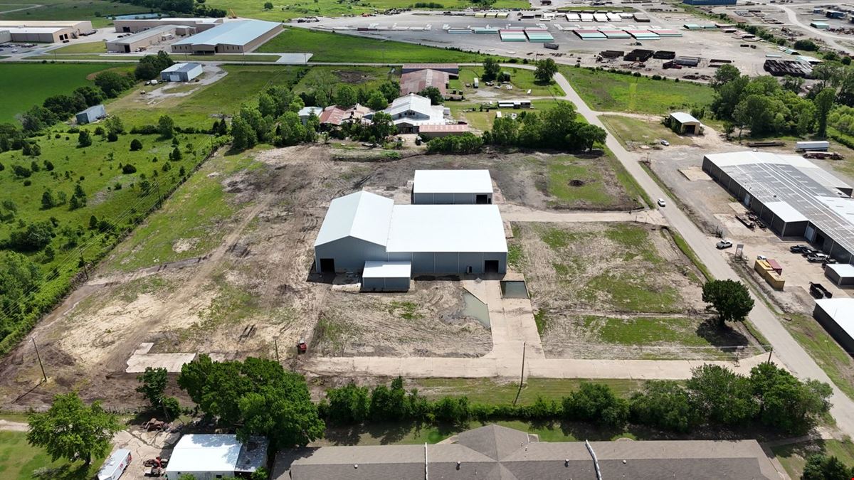1100 E 14th St. - Industrial